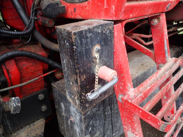 453297-61 BELARUS MTZ 562 Reg: HFO119