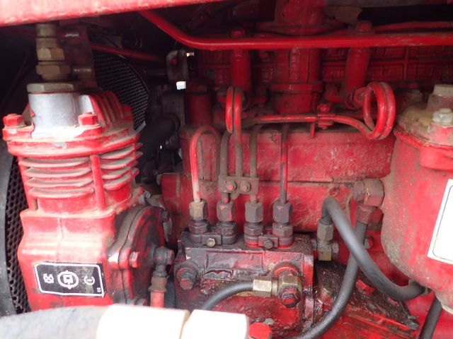 453297-64 BELARUS MTZ 562 Reg: HFO119