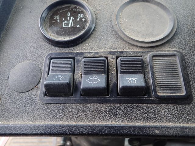 453297-81 BELARUS MTZ 562 Reg: HFO119