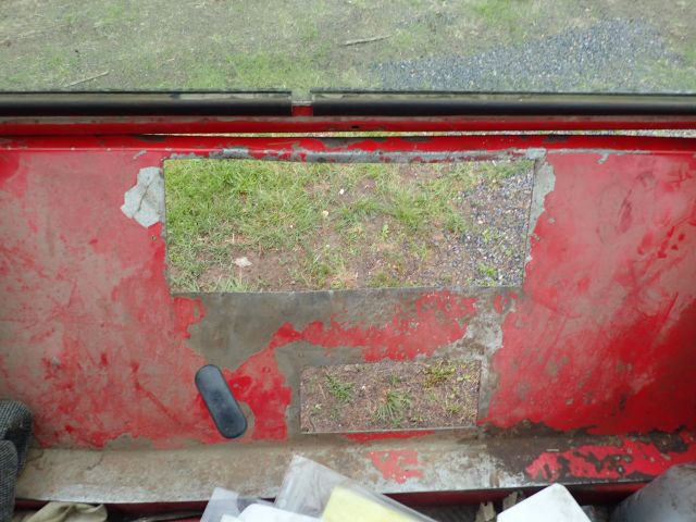 453297-98 BELARUS MTZ 562 Reg: HFO119