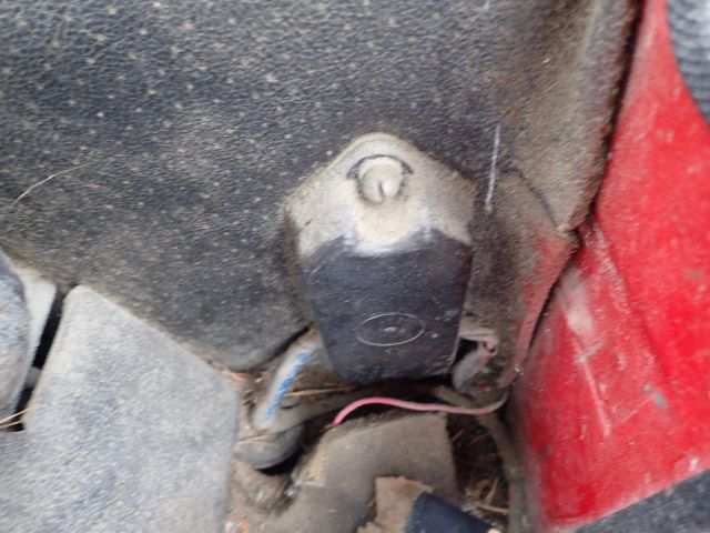 453297-104 BELARUS MTZ 562 Reg: HFO119