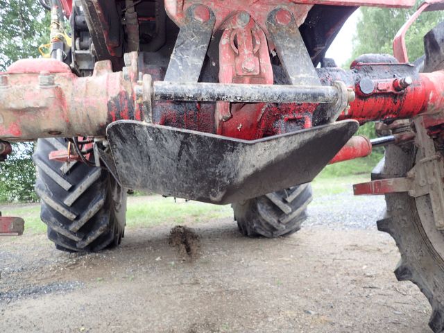 453297-108 BELARUS MTZ 562 Reg: HFO119