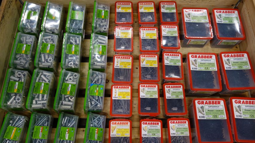 483813-1 Grabber and Essve Screw Assortment