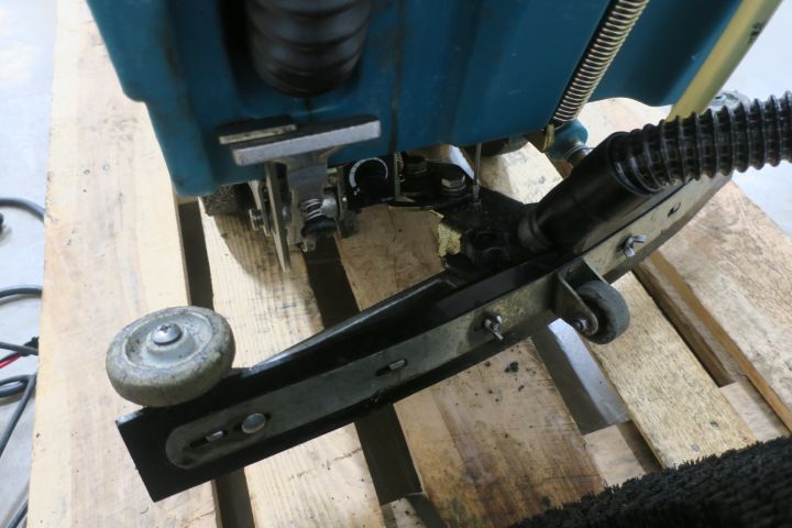 478653-10 Cleaning machine Tennant 5100