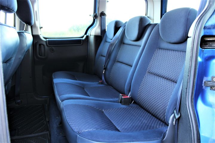 433605-19 Lemon Berlingo Family II 1.6i (110hk) 2007