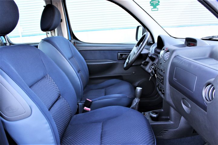 433605-23 Lemon Berlingo Family II 1.6i (110hk) 2007