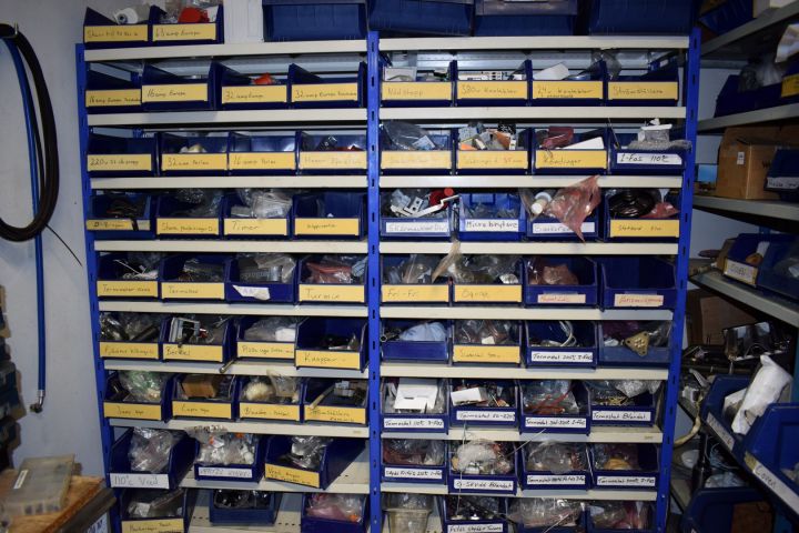 386604-5 Large spare parts store for restaurant machines