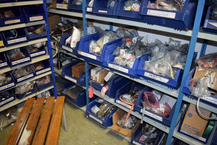 386604-8 Large spare parts store for restaurant machines