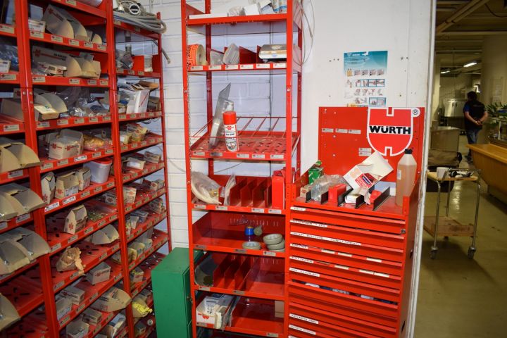 386604-13 Large spare parts store for restaurant machines