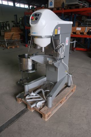 410508-3 Starmix mixer with various accessories