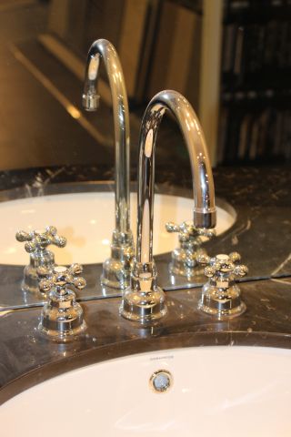 487132-4 Bathroom furniture Gamadecor