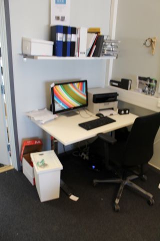 486928-1 Office workplace, desk, chair, EFG