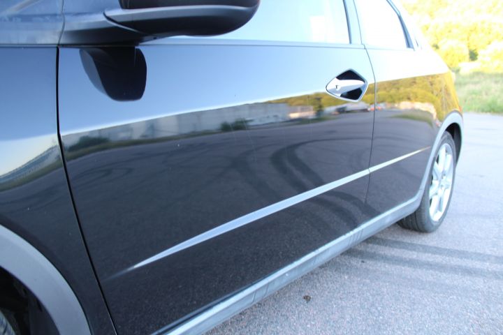 433609-6 Honda Civic 5-door 1.8 i-VTEC 140hk, -07