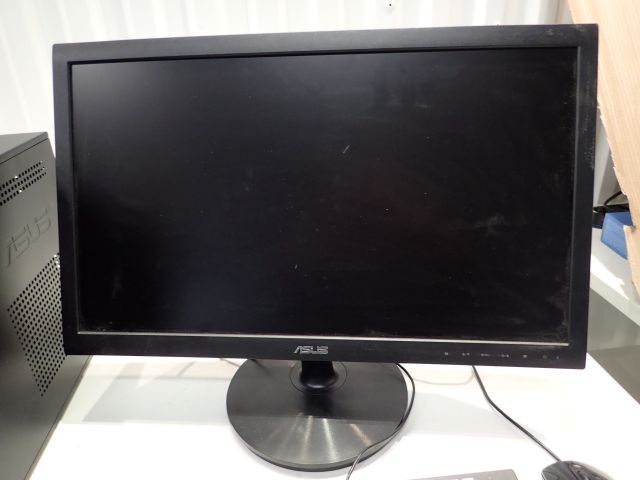 465451-15 Stationary Computer ASUS