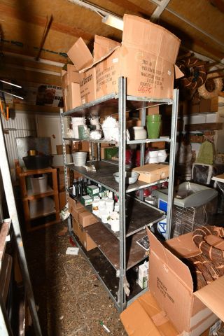 486715-3 Plates, pots, etc.