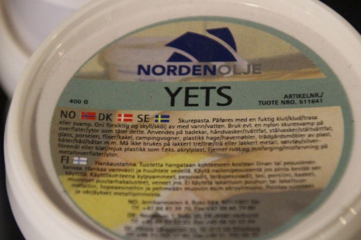 487767-6 Rengöringsmedel för rör/badrum