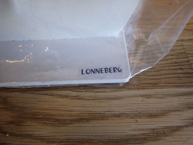 453438-5 Decorative flowers in plate LONNEBERG