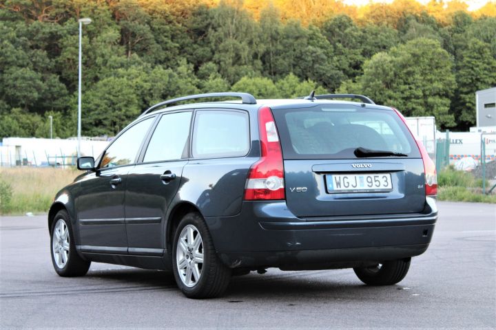488880-5 Volvo V50 2.4 Manual, 140hk, 2005 Kinetic