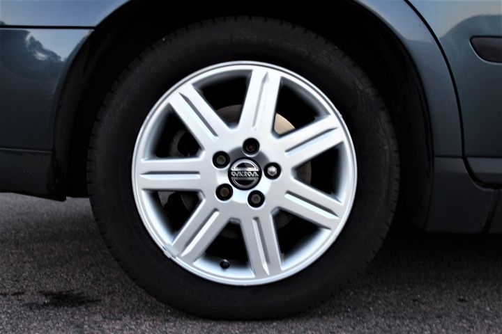 488880-9 Volvo V50 2.4 Manual, 140hk, 2005 Kinetic