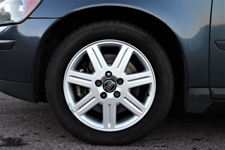 488880-17 Volvo V50 2.4 Manual, 140hk, 2005 Kinetic