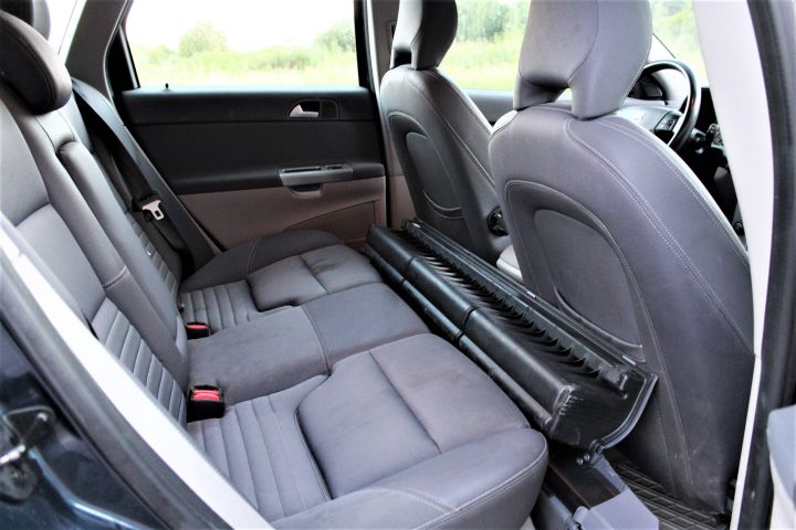 488880-23 Volvo V50 2.4 Manual, 140hk, 2005 Kinetic