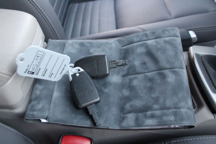 488880-31 Volvo V50 2.4 Manual, 140hk, 2005 Kinetic