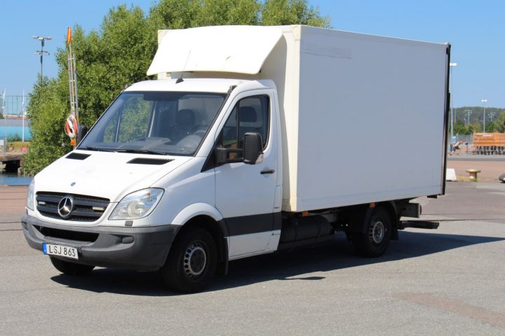 486210-1 Mercedes Sprinter 316 NGT Pickup / Chassis, Rear lift, (164330 km)