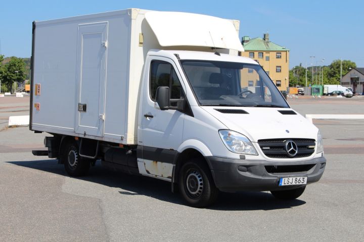 486210-3 Mercedes Sprinter 316 NGT Pickup / Chassis, Rear lift, (164330 km)