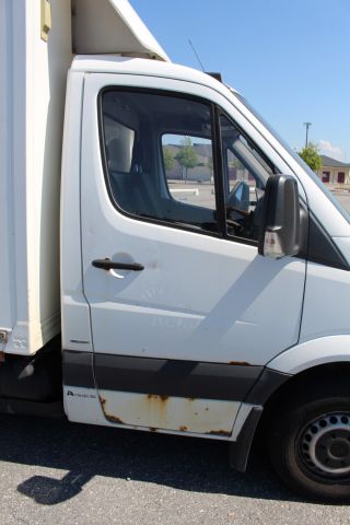 486210-12 Mercedes Sprinter 316 NGT Pickup / Chassis, Rear lift, (164330 km)