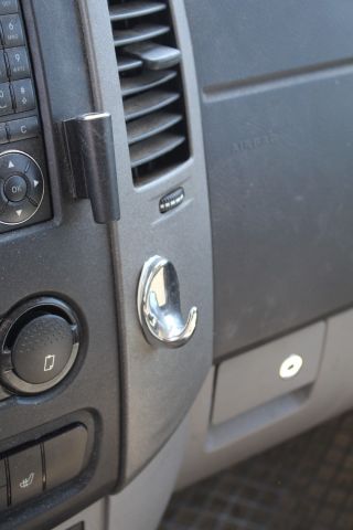 486210-40 Mercedes Sprinter 316 NGT Pickup / Chassis, Rear lift, (164330 km)