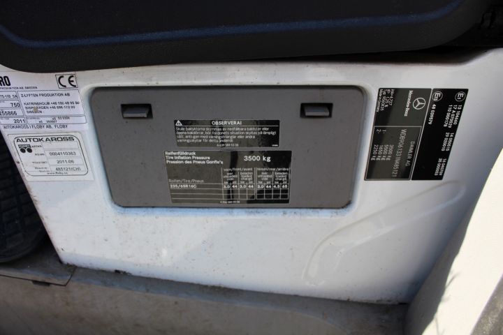 486210-52 Mercedes Sprinter 316 NGT Pickup / Chassis, Rear lift, (164330 km)