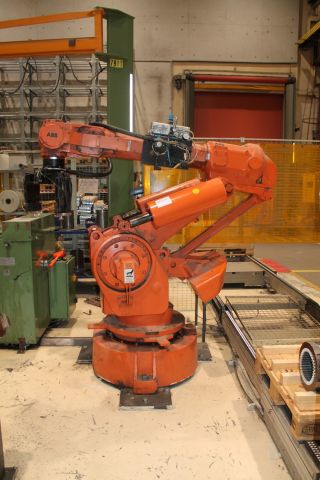 486678-2 Industrial Robot ABB IRB 6400 S4 (8185)
