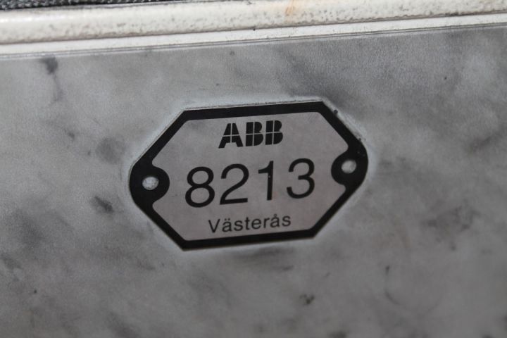 486679-8 Industrial Robot ABB IRB 4400 S4 (8213)