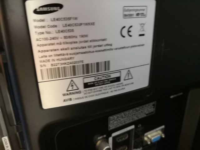 488784-5 40 inch Samsung TV and 27 inch samsung data screen