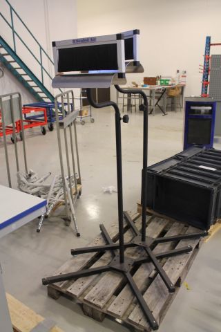 488986-6 Vågbord, universalbockar, arbetsbord m.m.