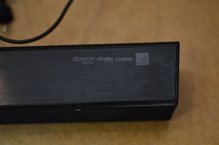 490856-5 Samsung HW-H450 soundbar with wireless subwoofer