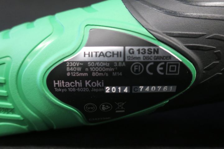 489338-4 2 angle grinders Hitachi G 13SN