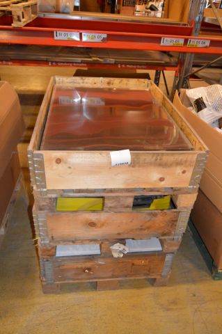 419828-2 Pallet with plastic cover 70x100