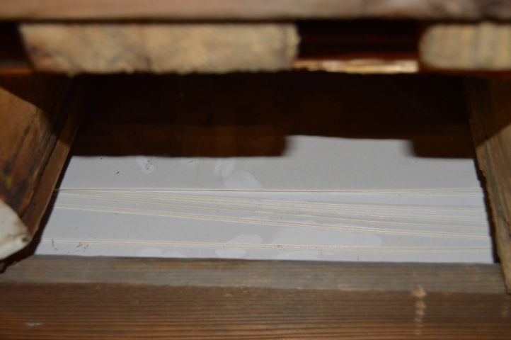 419828-5 Pallet with plastic cover 70x100