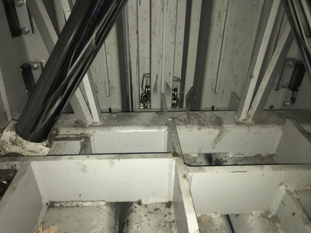 491176-4 HSM VL 600 vertical baling machine for plastic and cardboard