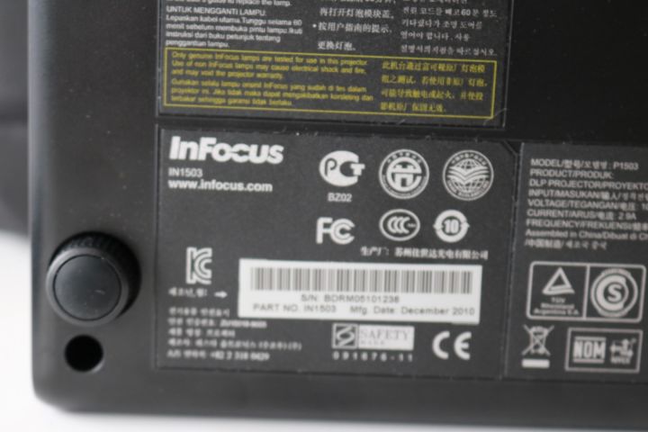 433627-8 Infocus In1503 Projector