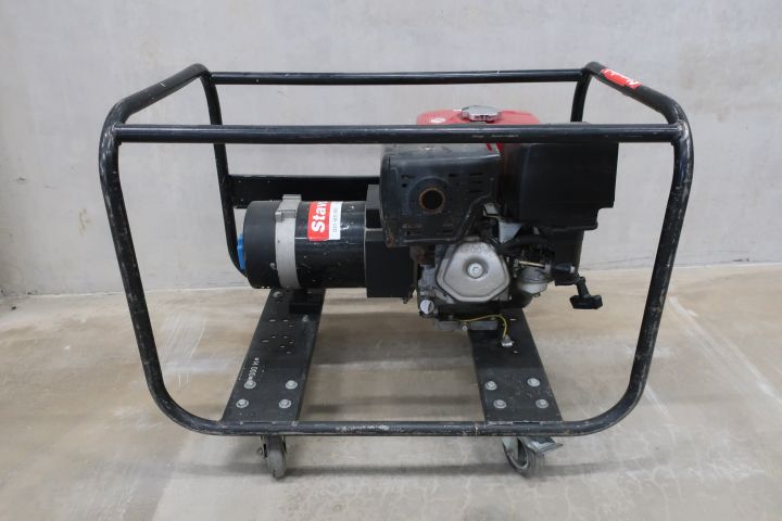 491292-4 Electricity generator Honda EC 4000