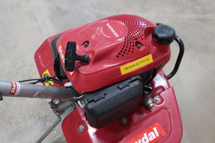 491294-4 Crop harvester Honda F220