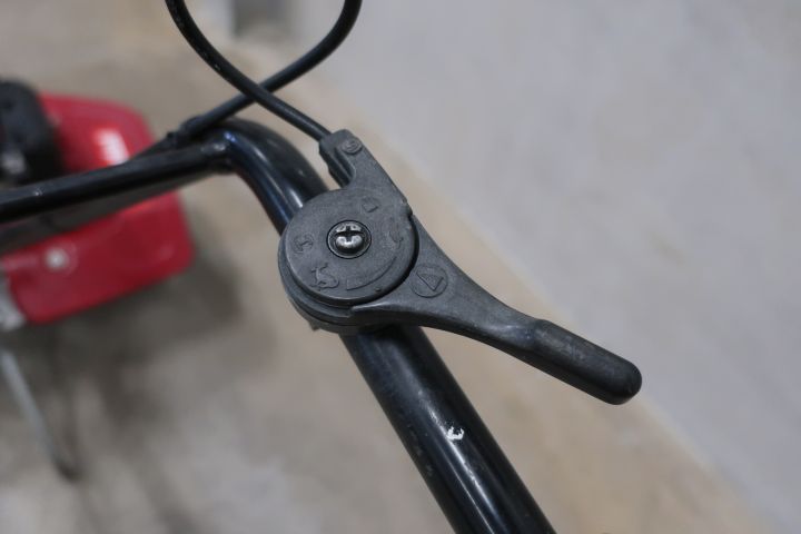 491294-7 Crop harvester Honda F220