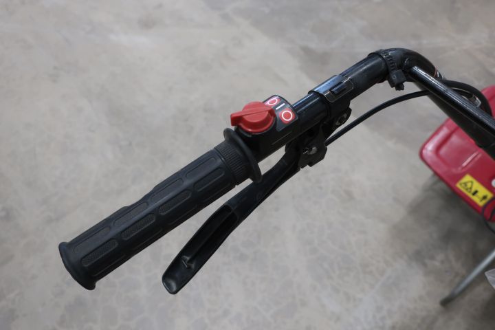 491294-8 Crop harvester Honda F220