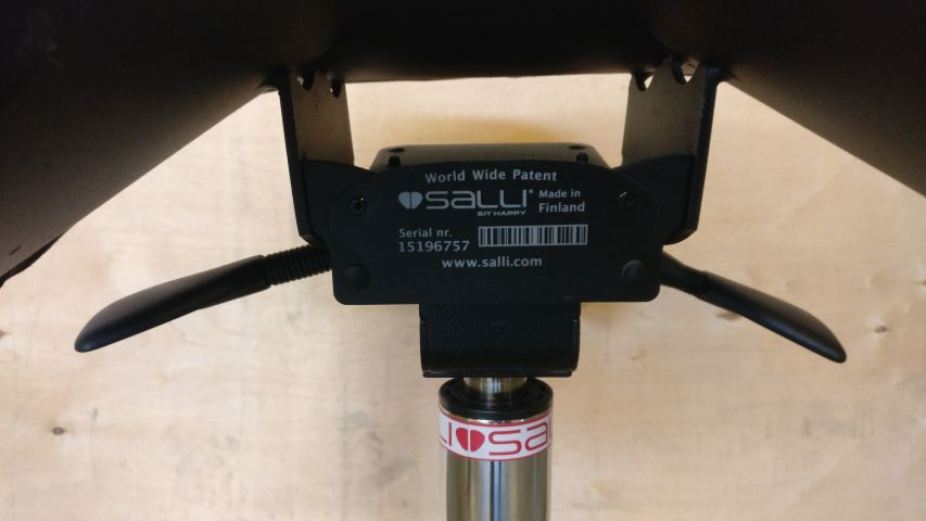 491521-5 Salli saddle chair