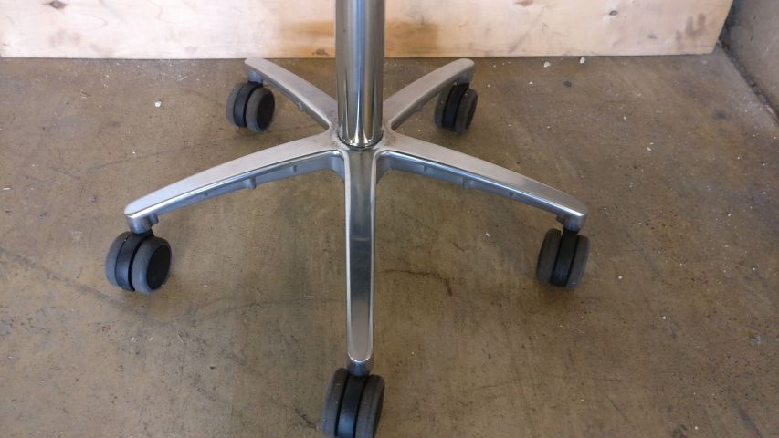 491521-4 Salli saddle chair