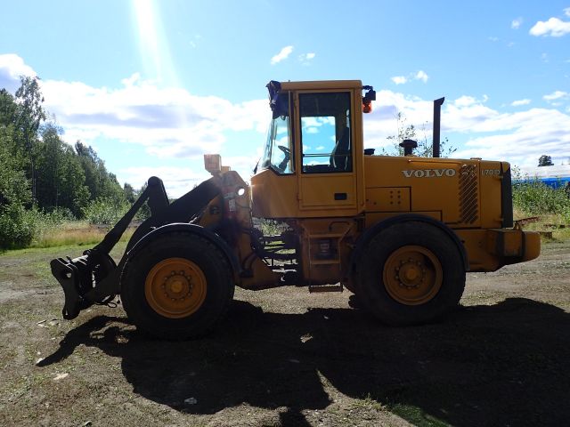 453483-6 Loaders Volvo L70 D -02