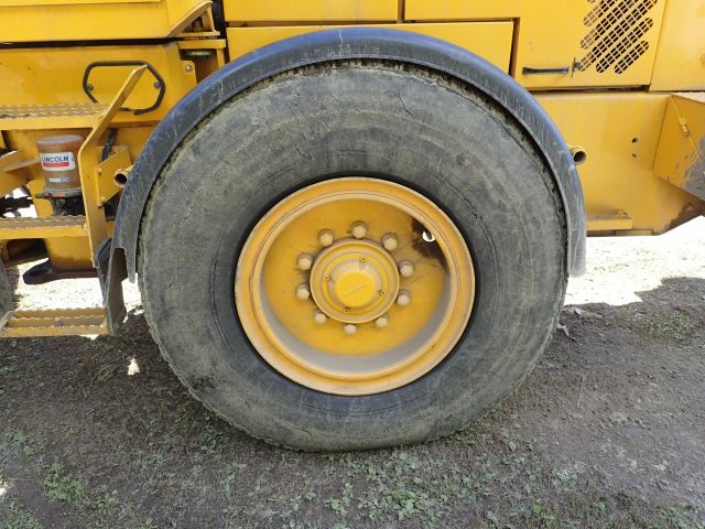 453483-13 Loaders Volvo L70 D -02