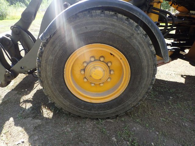 453483-15 Loaders Volvo L70 D -02